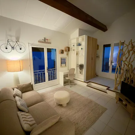 Naim Esterel Villa