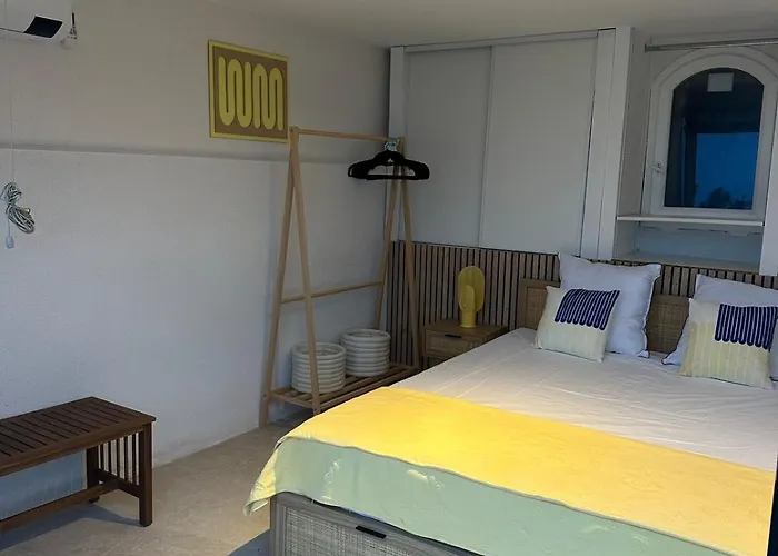 ヴィラ Naim Esterel