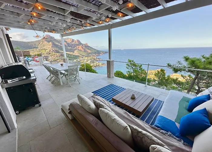 Naim Esterel ヴィラ