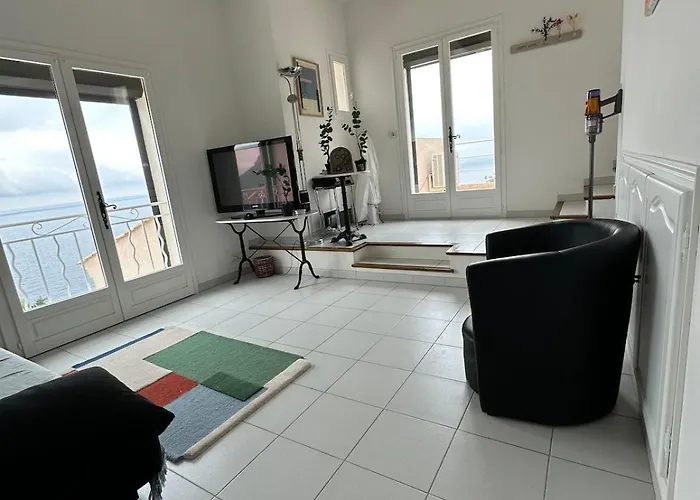 Naim Esterel ヴィラ *