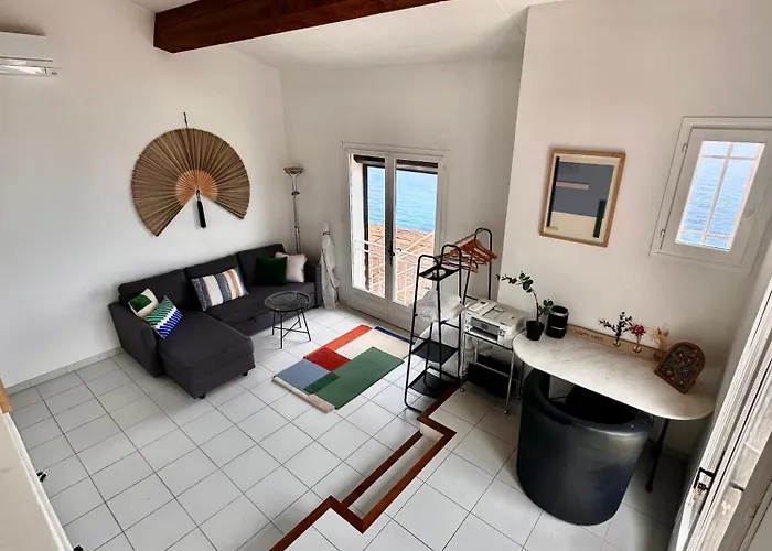 ヴィラ Naim Esterel *